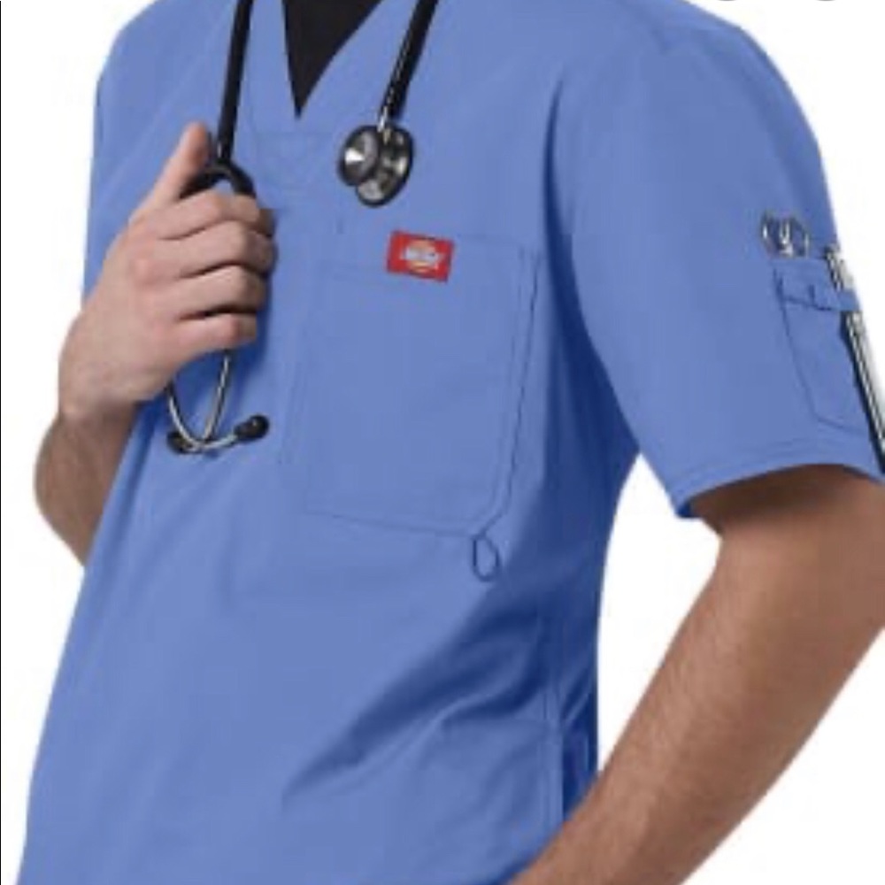 Men’s Dickie Gen Flex large scrub top